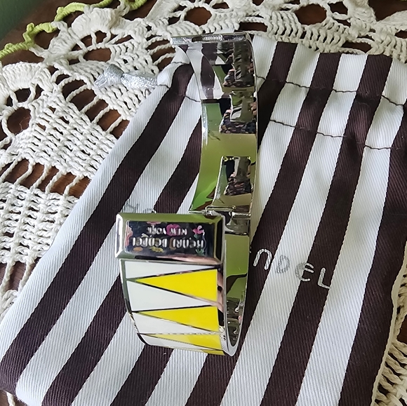 Henri Bendel Hinged Bracelet - Picture 5 of 7